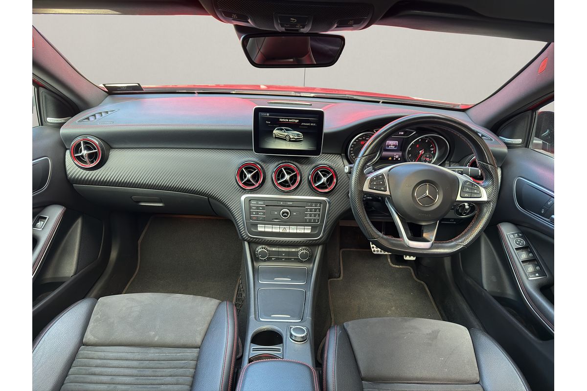 2015 Mercedes-Benz A-Class A250 SPORT 4M 2.0P/4