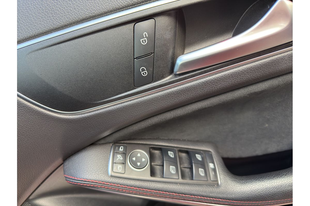 2015 Mercedes-Benz A-Class A250 SPORT 4M 2.0P/4