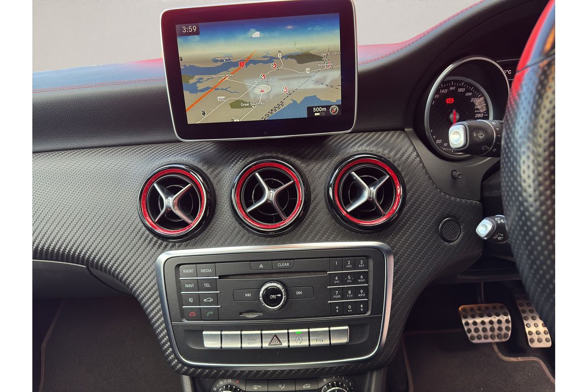 2015 Mercedes-Benz A-Class A250 SPORT 4M 2.0P/4