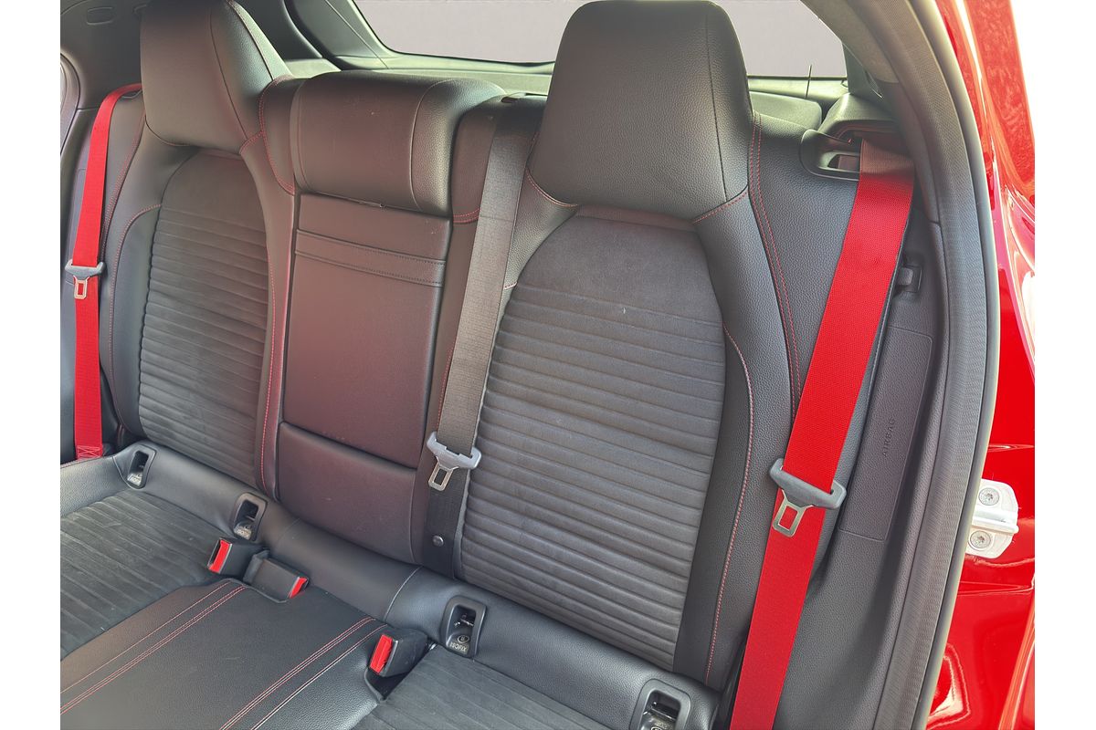 2015 Mercedes-Benz A-Class A250 SPORT 4M 2.0P/4