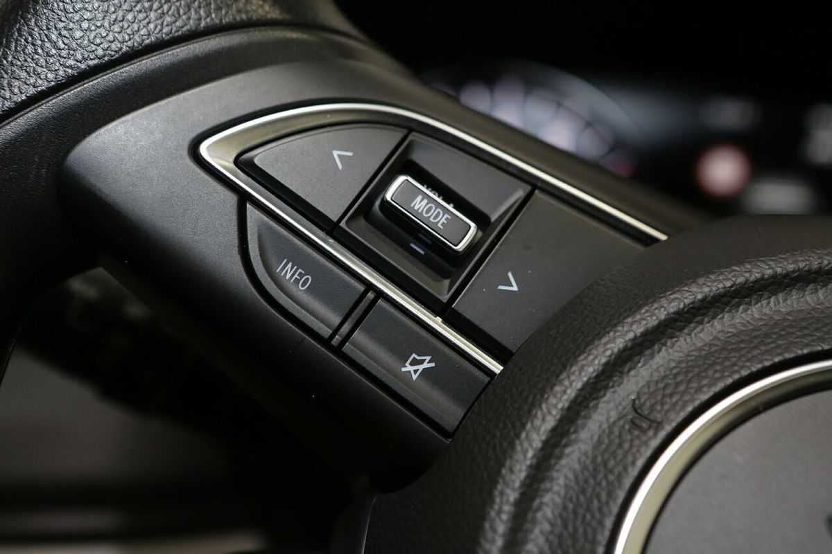 2024 Suzuki Swift Hybrid UZ