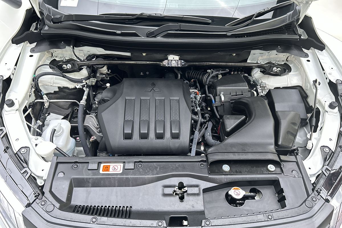 2024 Mitsubishi Eclipse Cross LS YB