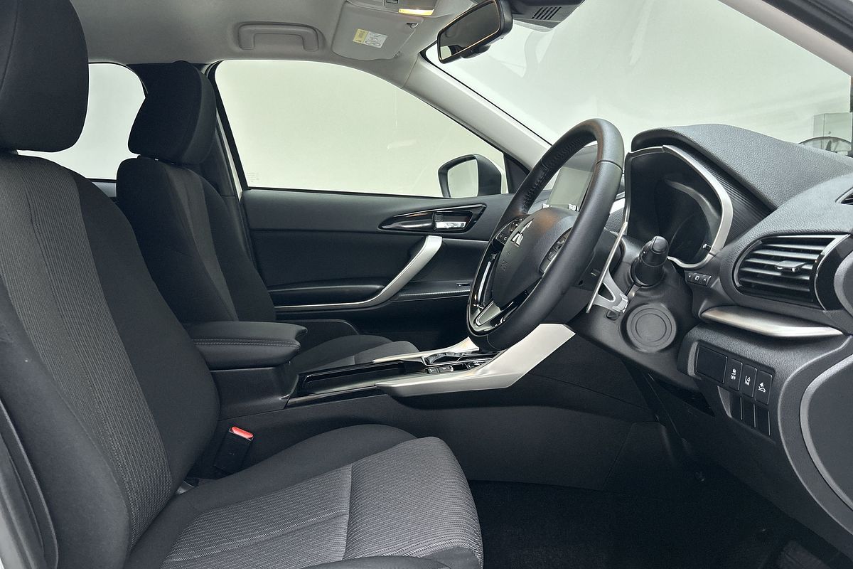 2024 Mitsubishi Eclipse Cross LS YB