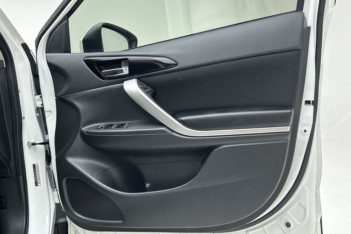 2024 Mitsubishi Eclipse Cross LS YB