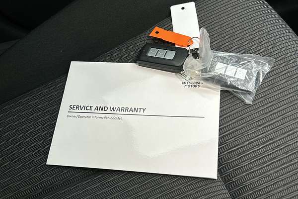 2024 Mitsubishi Eclipse Cross LS YB