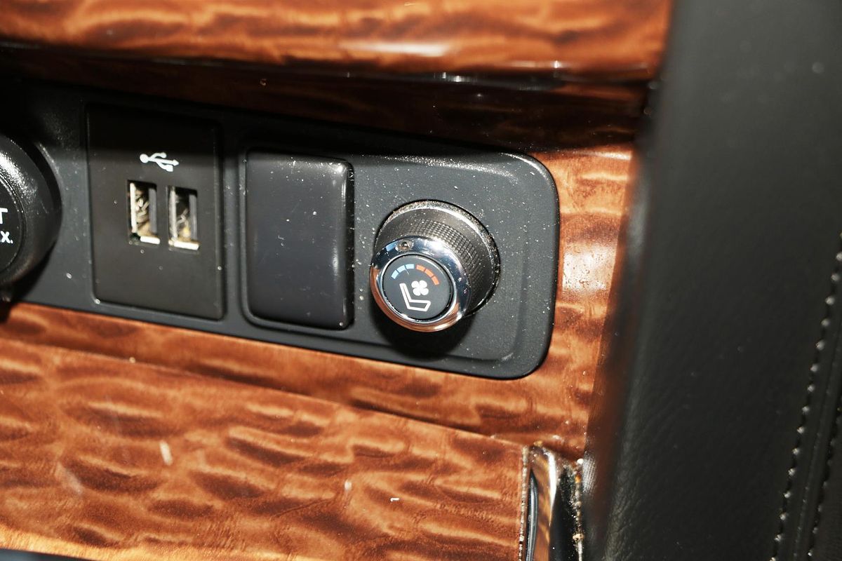 2023 Nissan Patrol Ti-L Y62