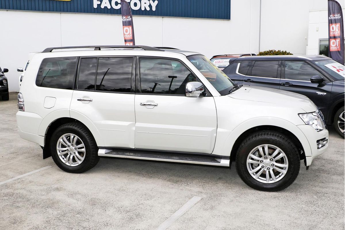 2020 Mitsubishi Pajero GLS NX