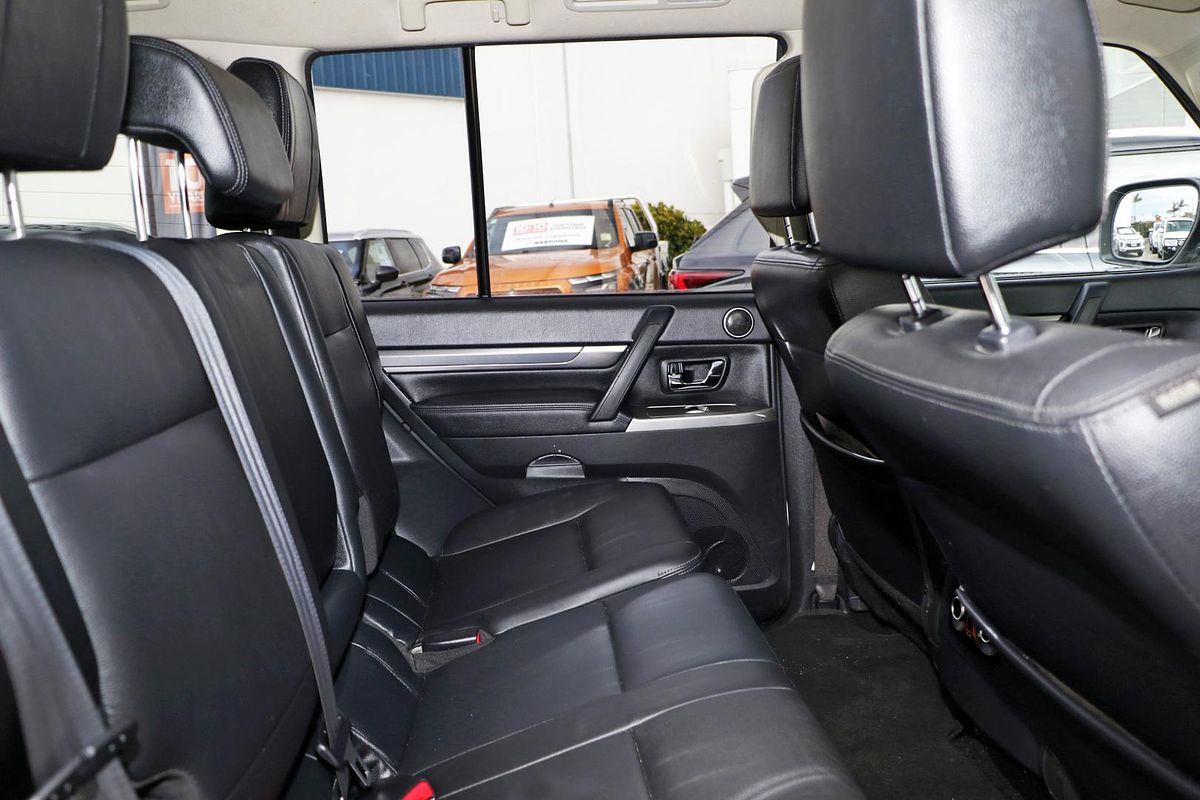 2020 Mitsubishi Pajero GLS NX