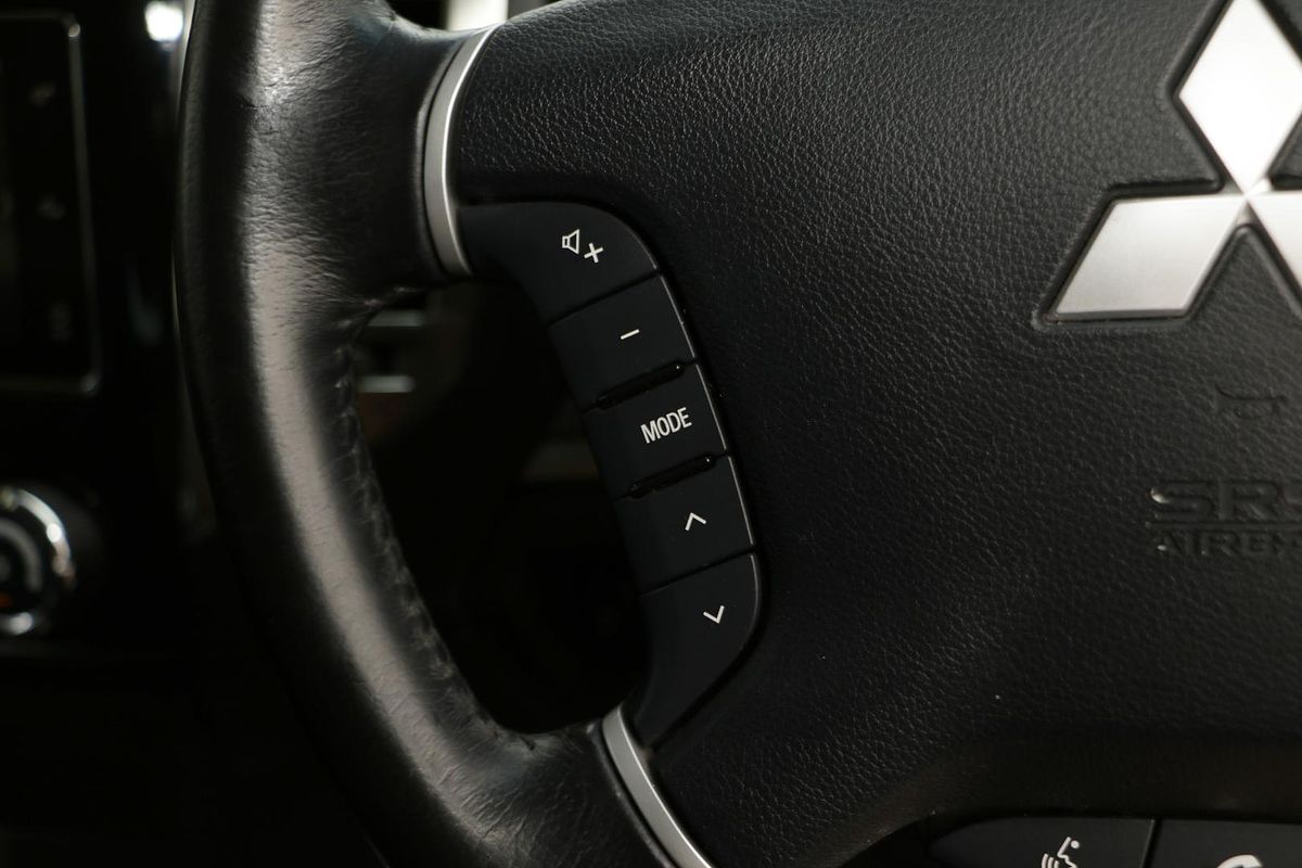 2020 Mitsubishi Pajero GLS NX