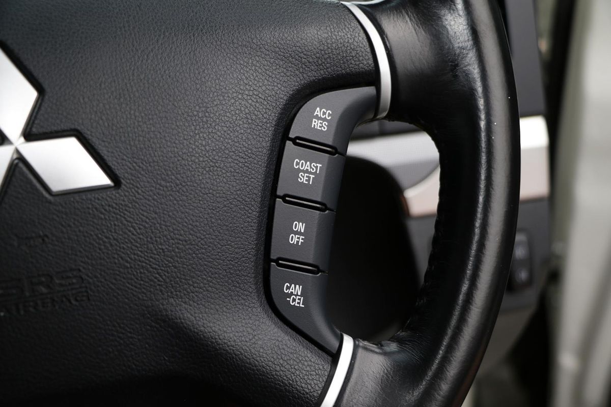 2020 Mitsubishi Pajero GLS NX