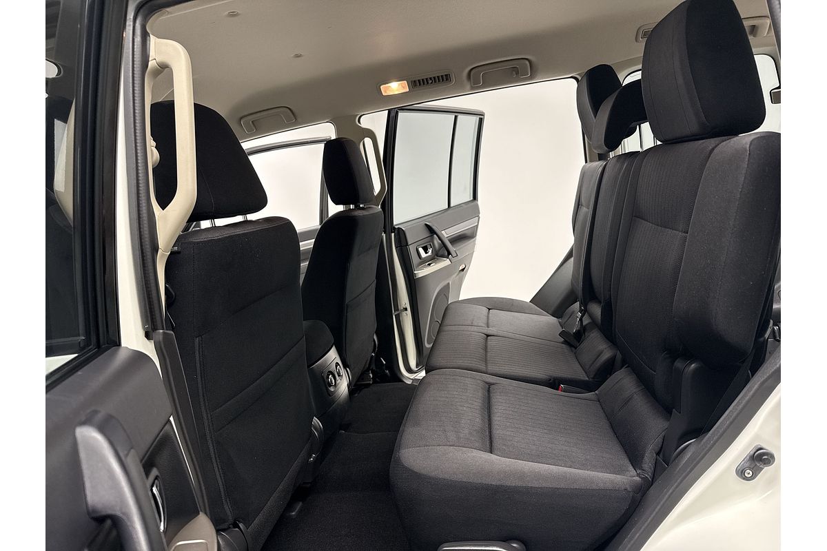 2020 Mitsubishi Pajero GLX NX