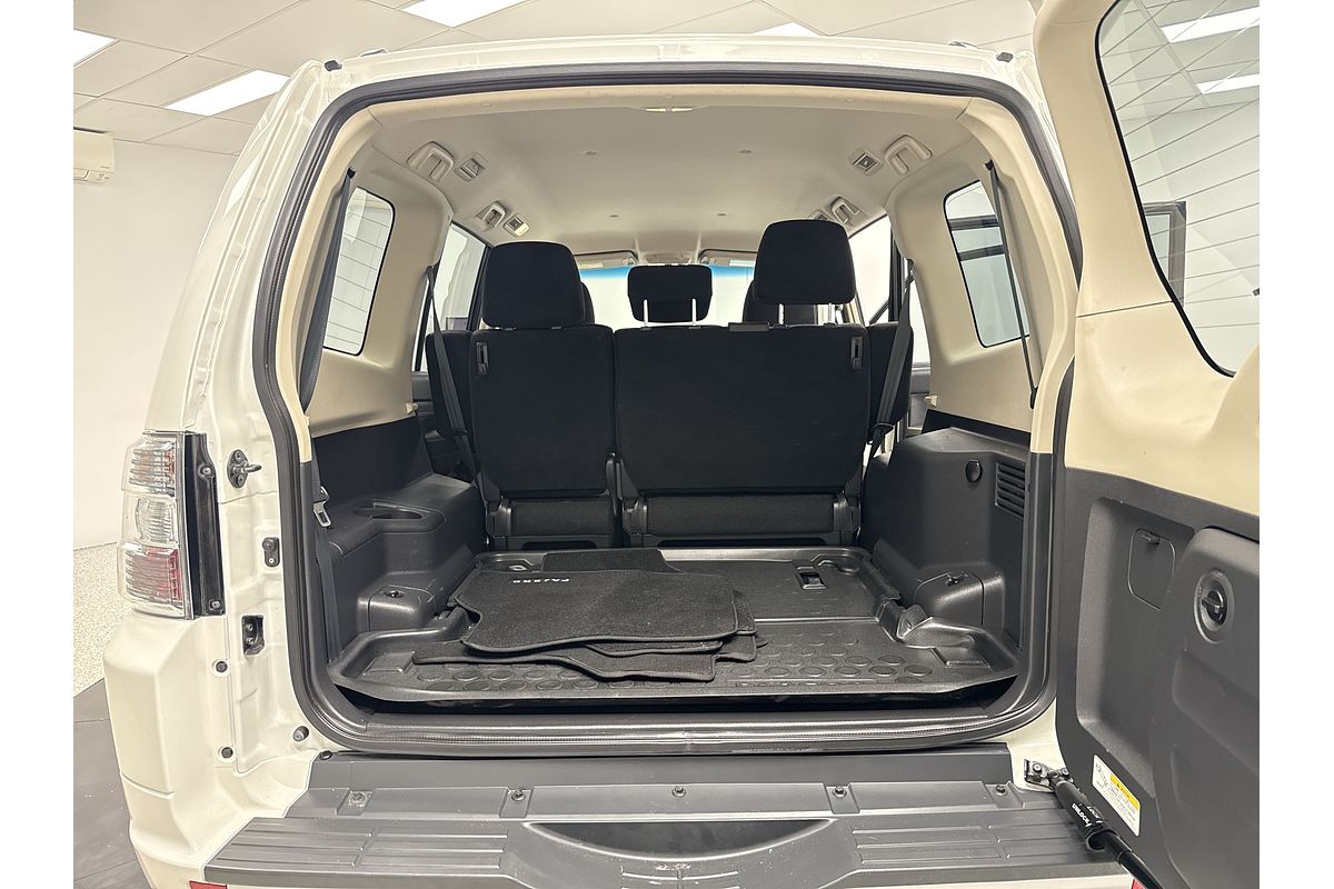 2020 Mitsubishi Pajero GLX NX