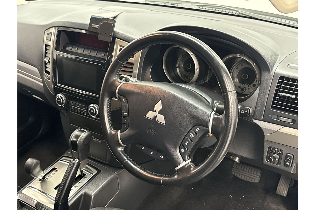 2020 Mitsubishi Pajero GLX NX