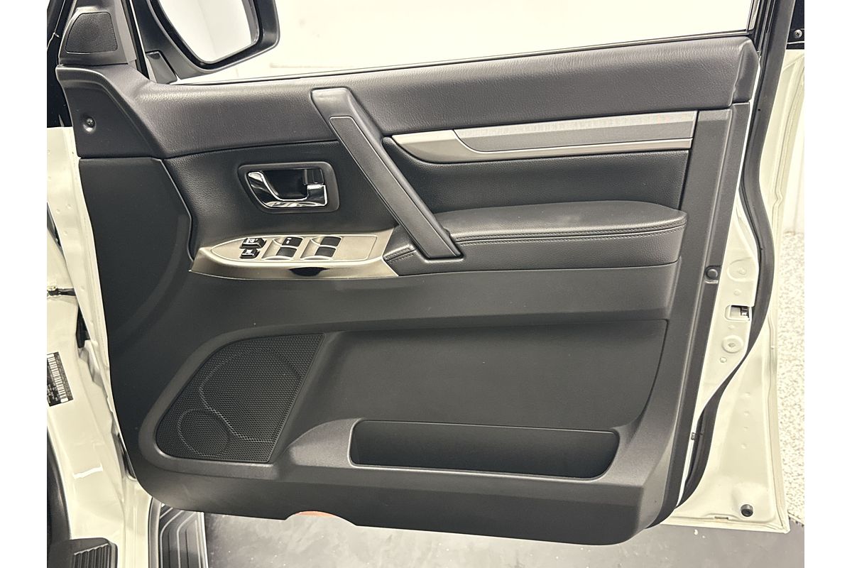 2020 Mitsubishi Pajero GLX NX