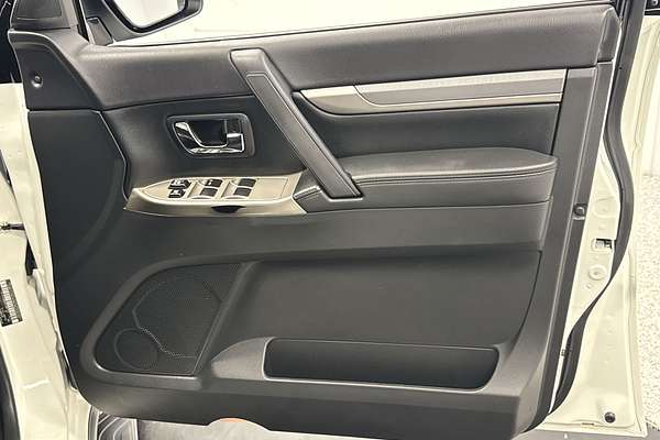 2020 Mitsubishi Pajero GLX NX