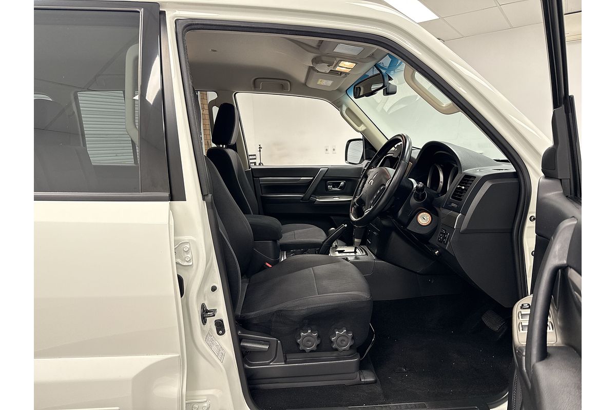 2020 Mitsubishi Pajero GLX NX
