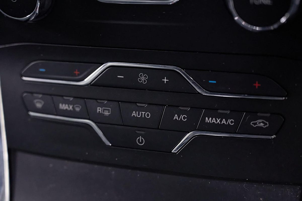 2019 Ford Endura ST-Line CA