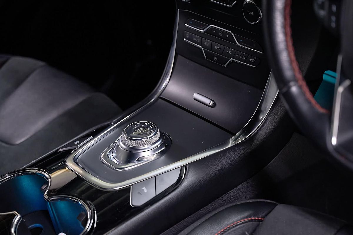 2019 Ford Endura ST-Line CA