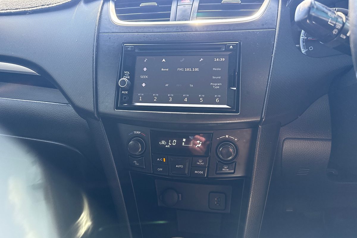 2015 Suzuki Swift GLX Navigator FZ