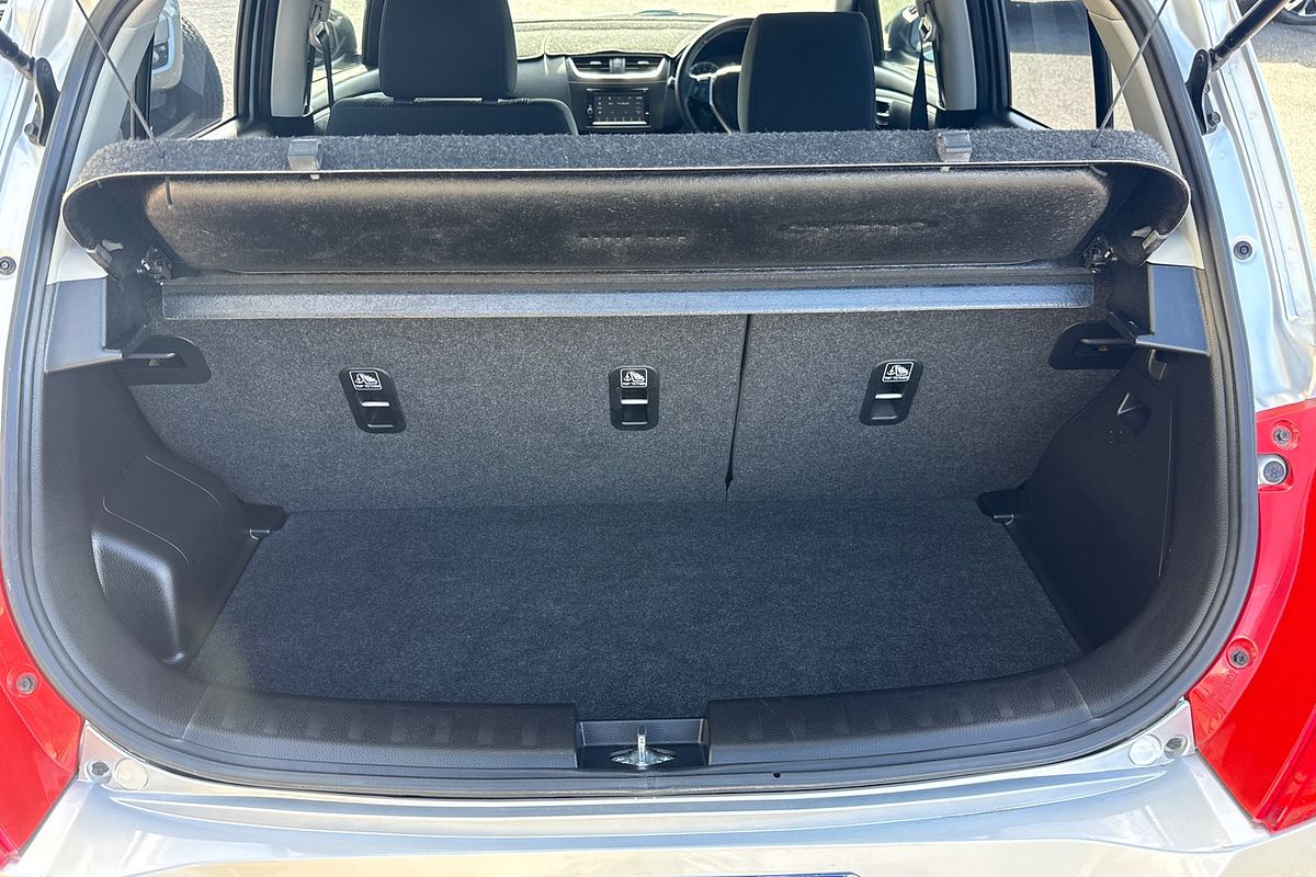 2015 Suzuki Swift GLX Navigator FZ
