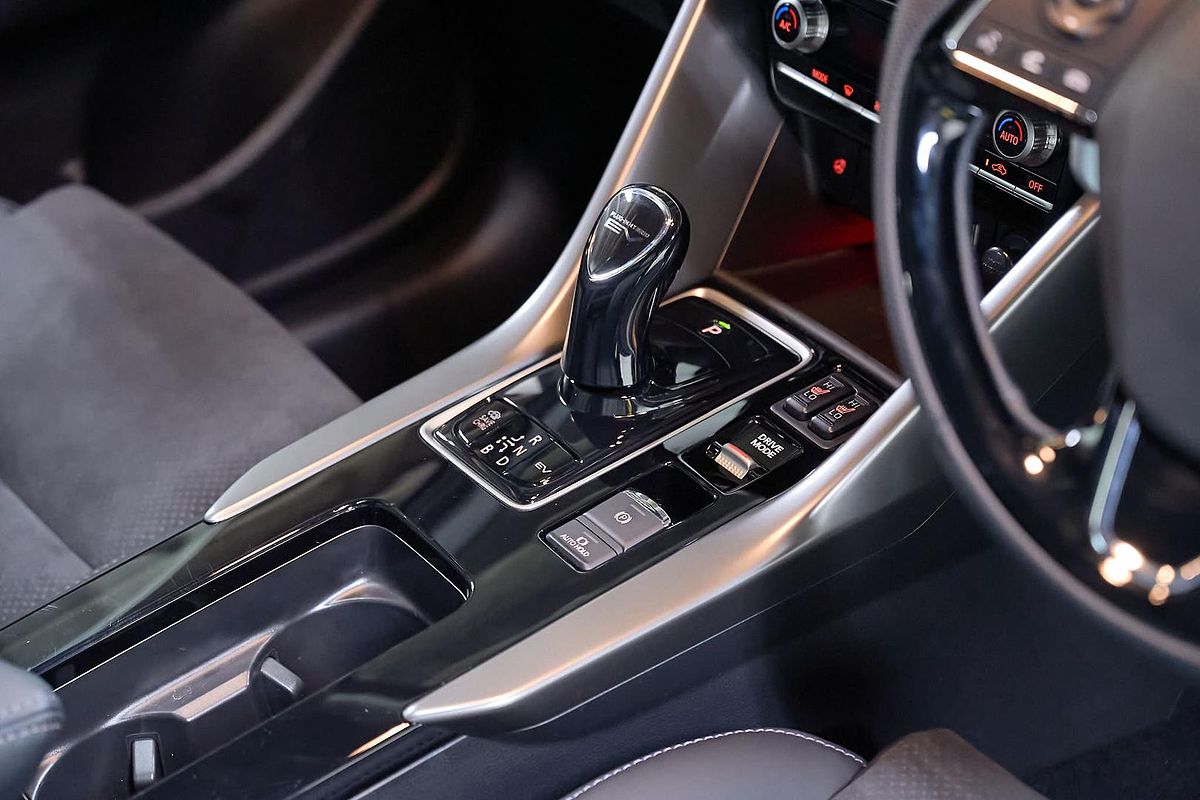 2024 Mitsubishi Eclipse Cross PHEV GSR YB
