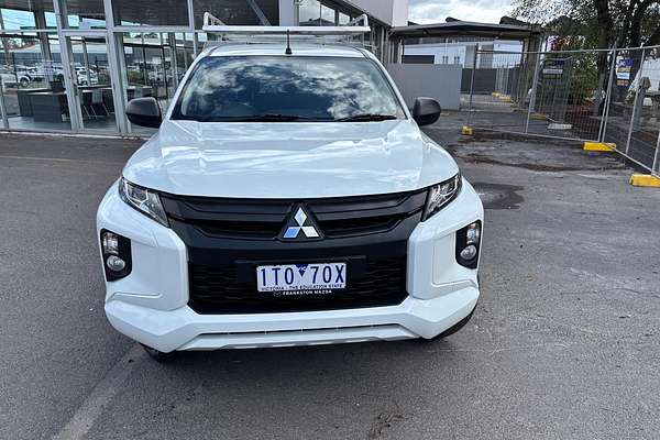 2021 Mitsubishi Triton GLX MR 4X4