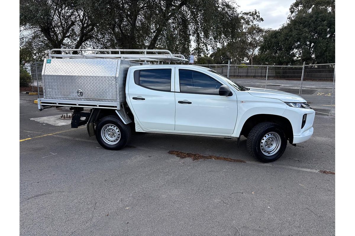 2021 Mitsubishi Triton GLX MR 4X4