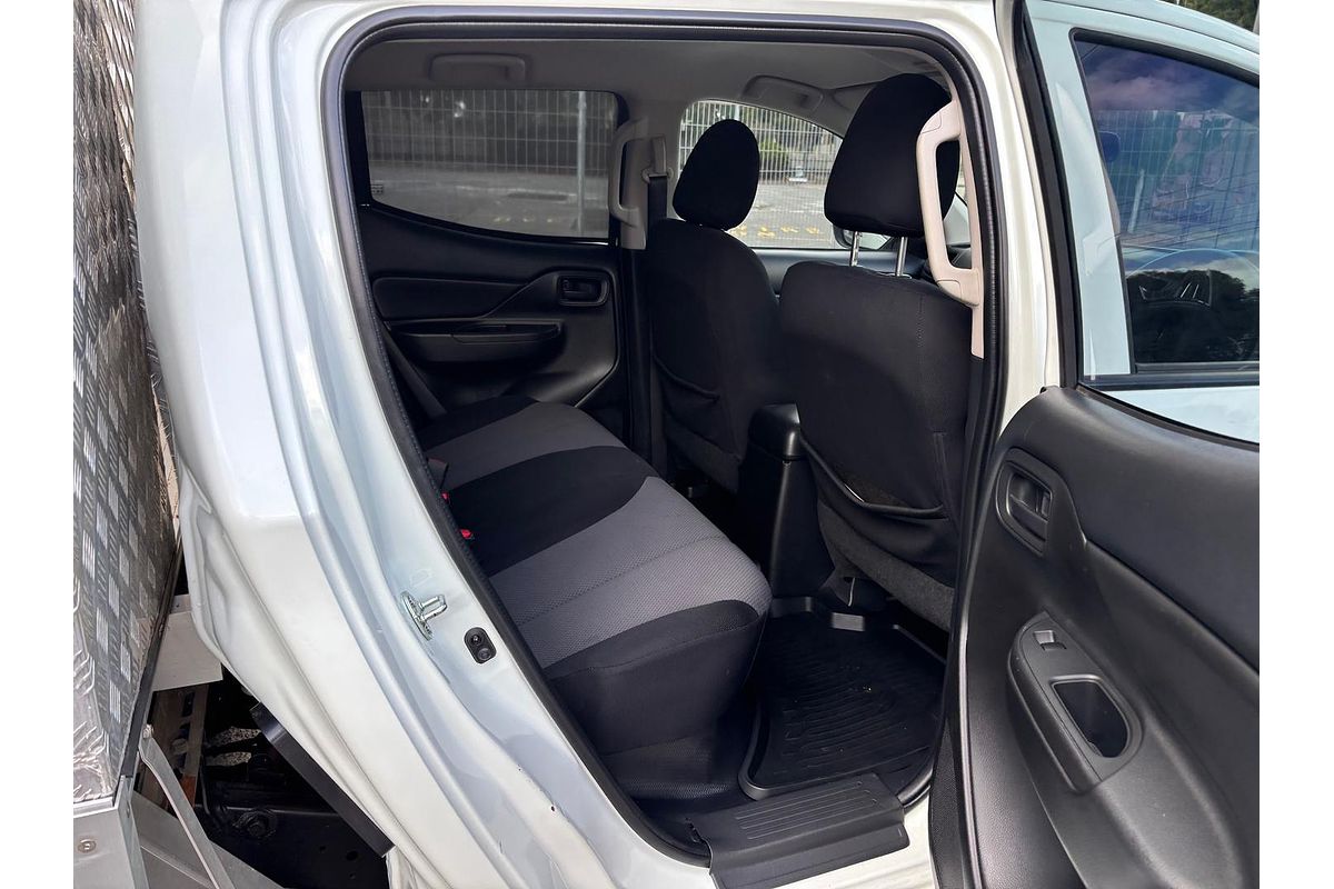 2021 Mitsubishi Triton GLX MR 4X4
