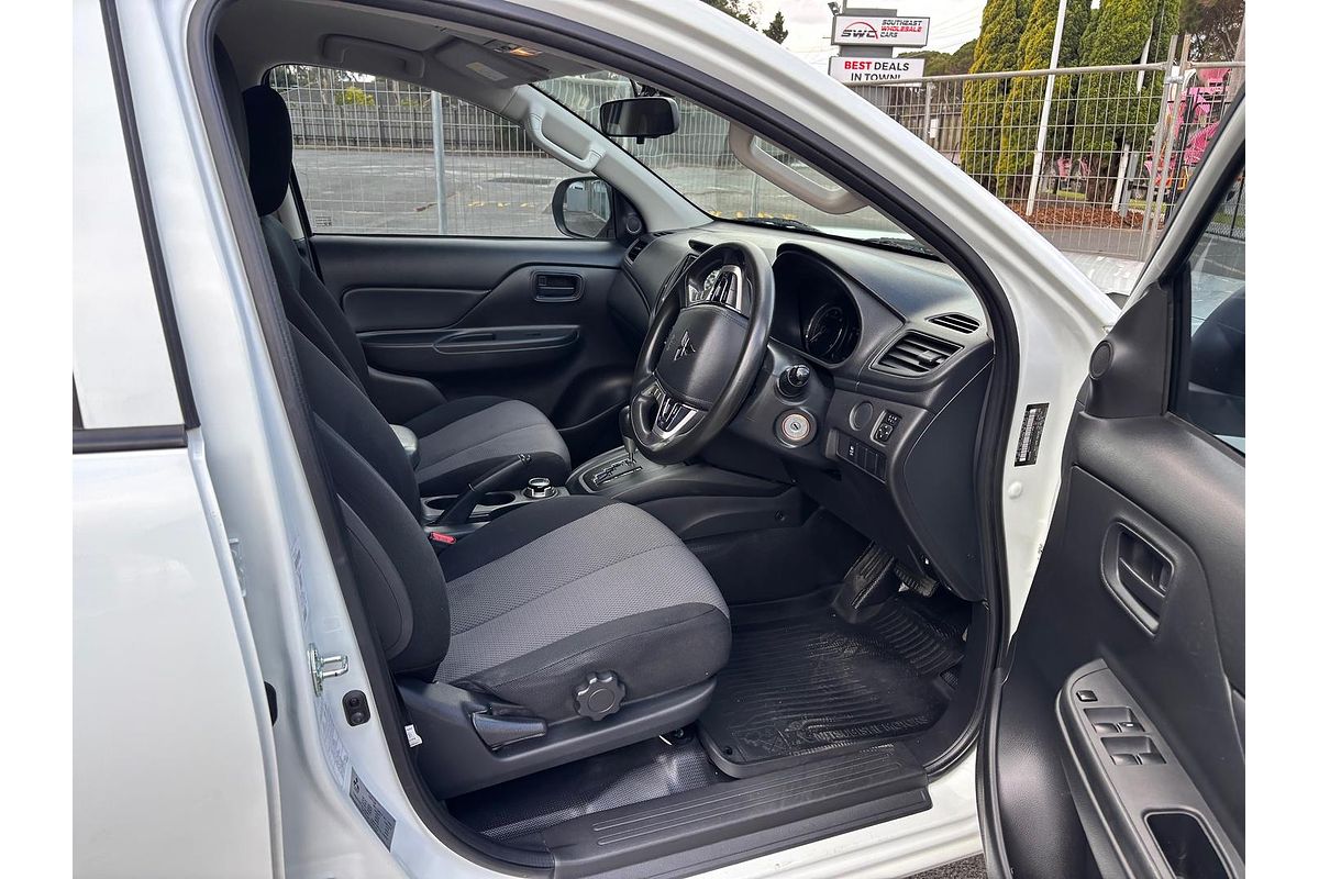 2021 Mitsubishi Triton GLX MR 4X4