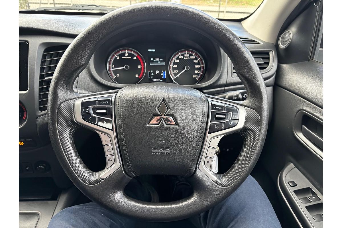 2021 Mitsubishi Triton GLX MR 4X4