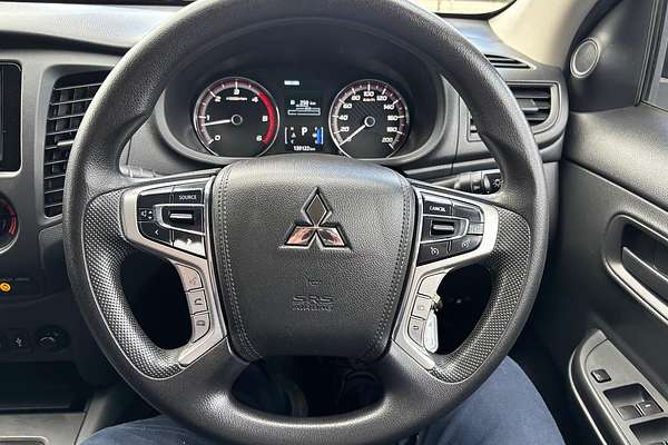 2021 Mitsubishi Triton GLX MR 4X4