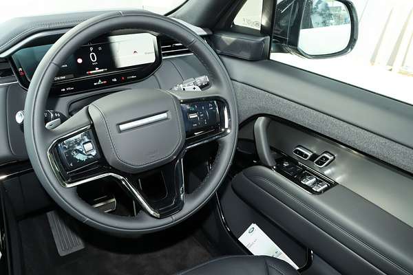 2025 Land Rover Range Rover Sport P360 Dynamic SE L461