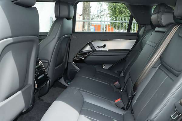 2025 Land Rover Range Rover Sport P360 Dynamic SE L461