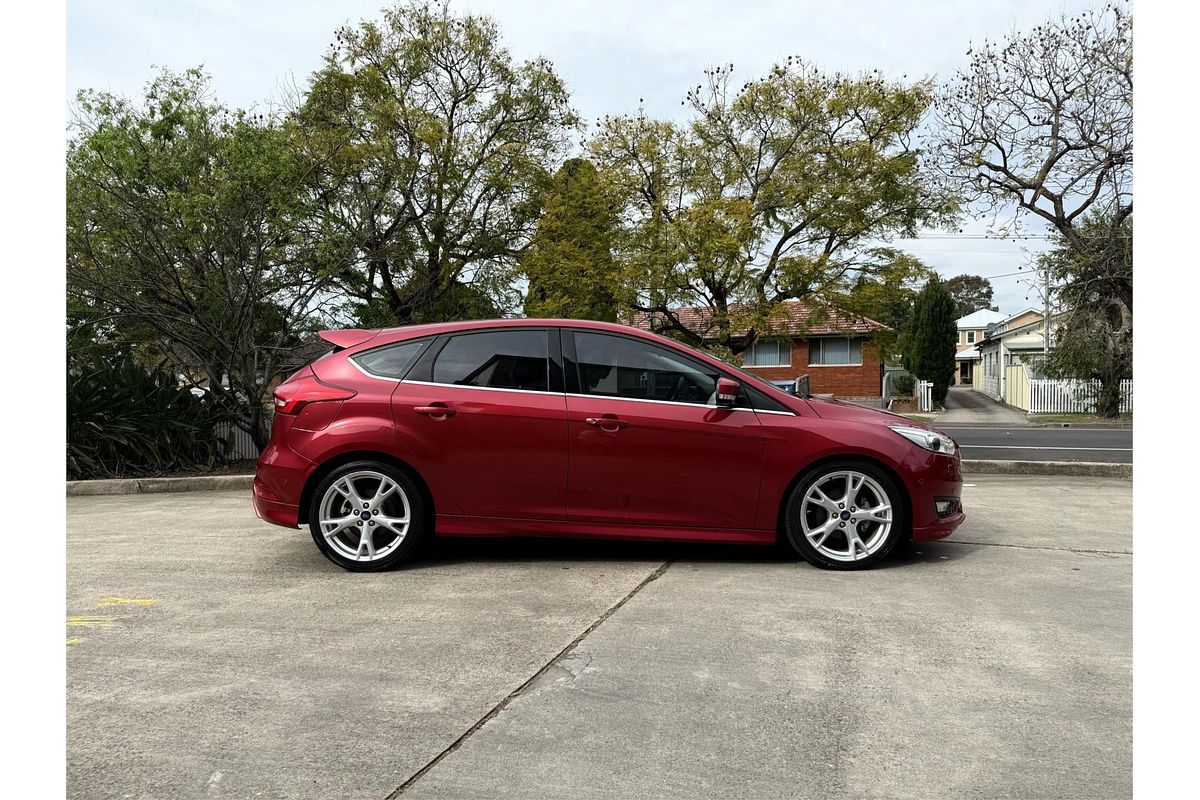 2017 Ford Focus Titanium LZ