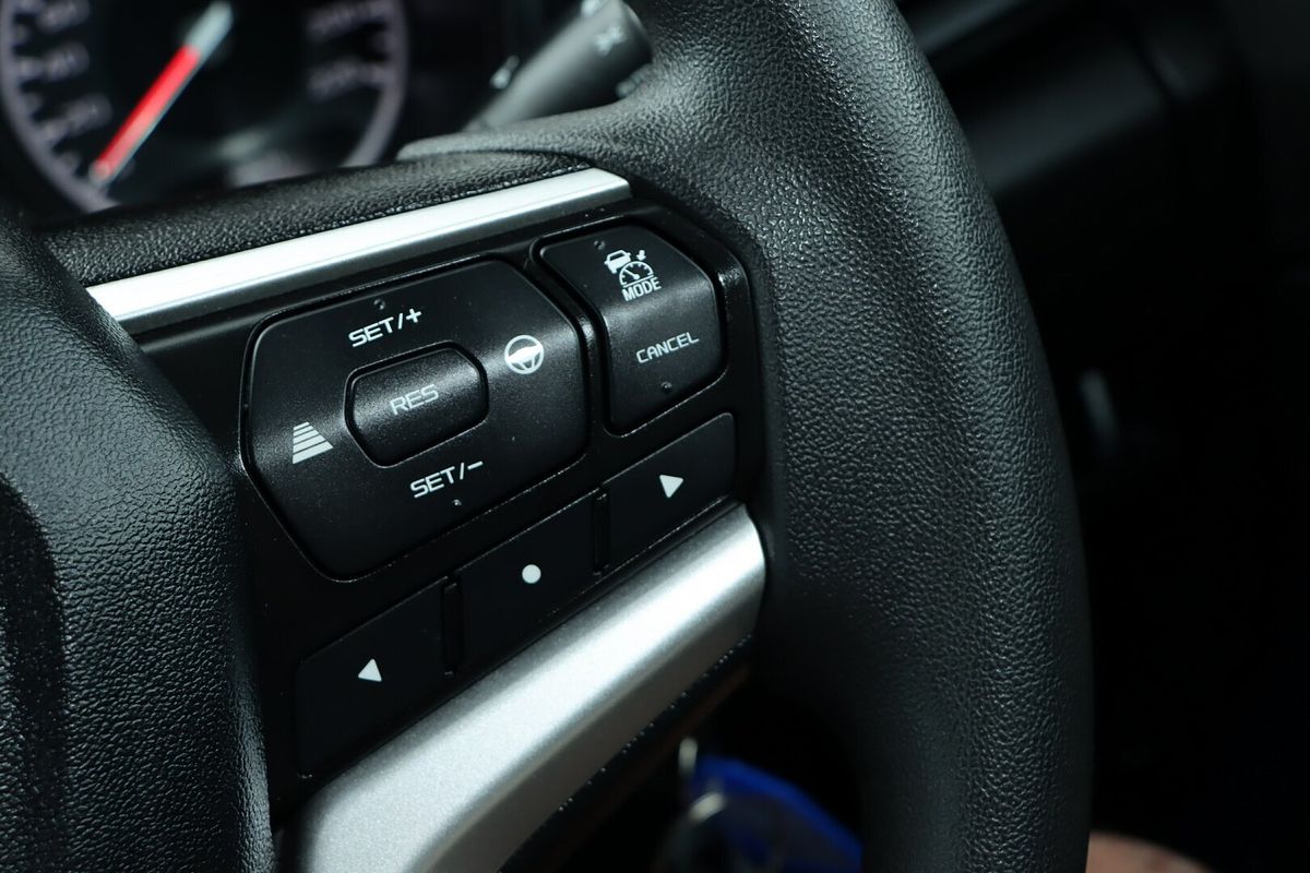2022 Isuzu D-MAX SX High Ride Rear Wheel Drive