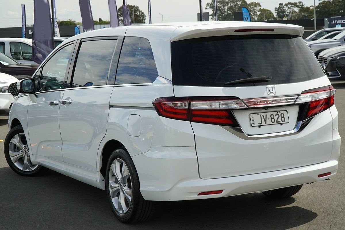 2014 Honda Odyssey VTi 5th Gen