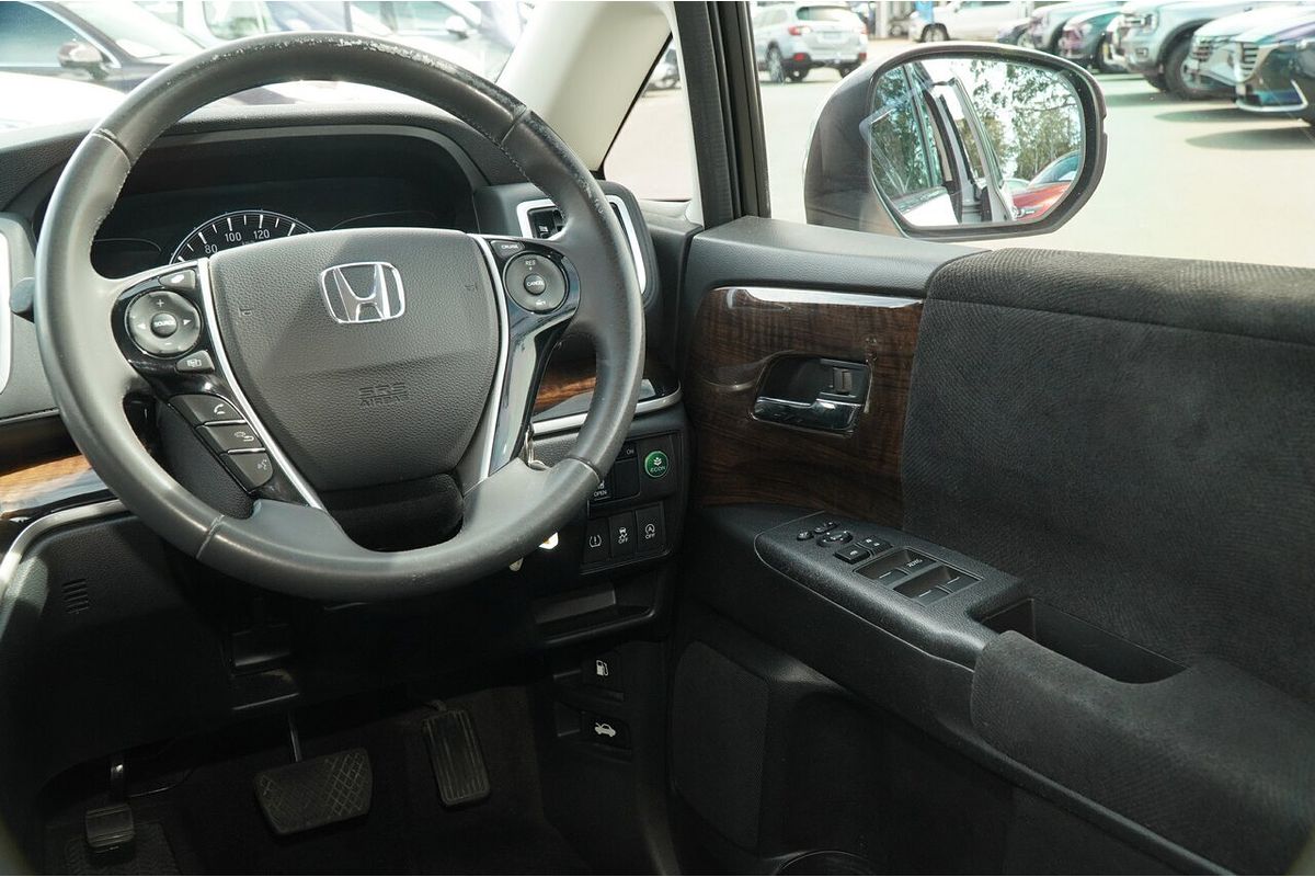 2014 Honda Odyssey VTi 5th Gen
