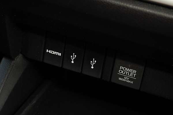 2014 Honda Odyssey VTi 5th Gen