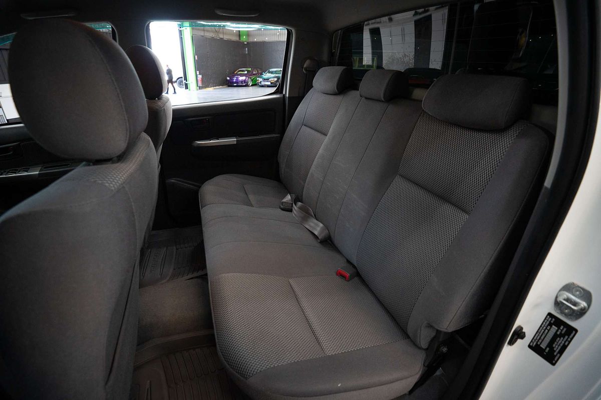 2013 Toyota Hilux SR5 KUN26R 4X4