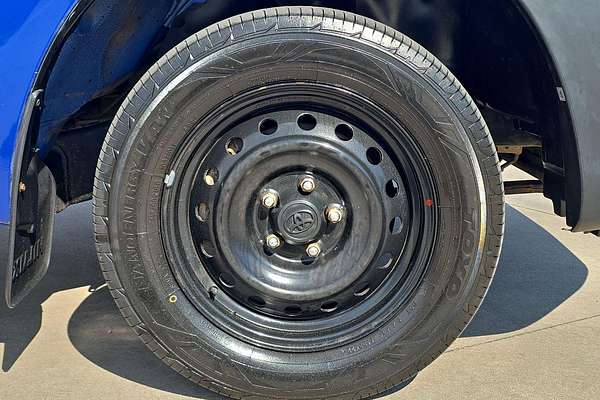 2017 Toyota Hilux Workmate TGN121R Rear Wheel Drive
