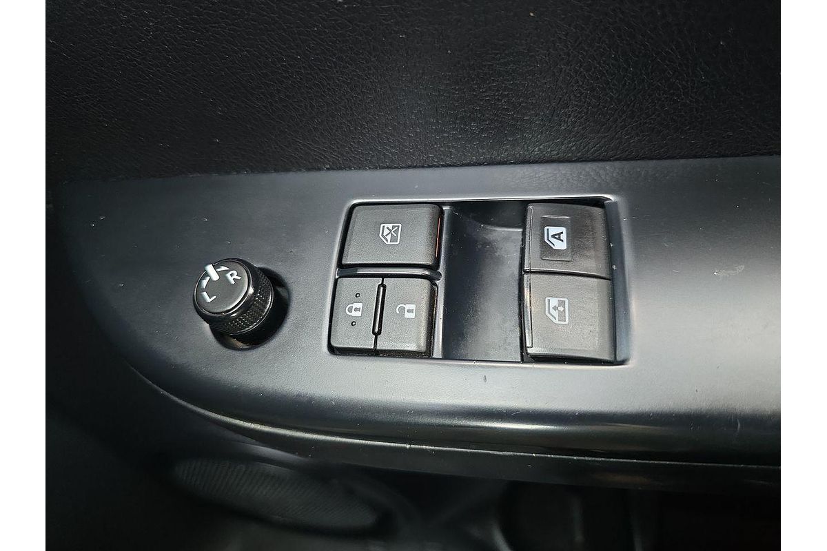 2017 Toyota Hilux Workmate TGN121R Rear Wheel Drive
