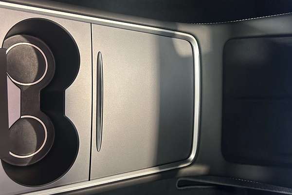 2023 Tesla Model Y Rear-Wheel Drive
