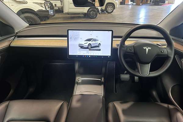 2023 Tesla Model Y Rear-Wheel Drive