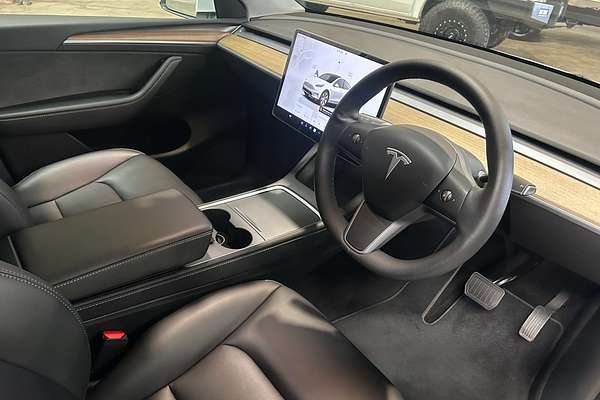 2023 Tesla Model Y Rear-Wheel Drive