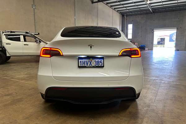 2023 Tesla Model Y Rear-Wheel Drive