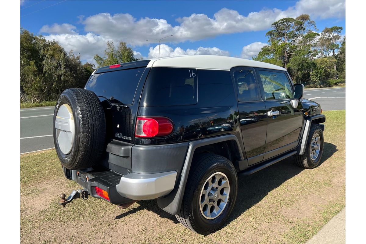 2012 Toyota FJ Cruiser GSJ15R