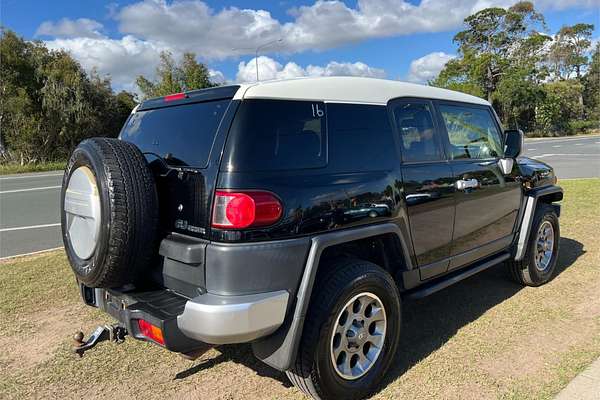 2012 Toyota FJ Cruiser GSJ15R