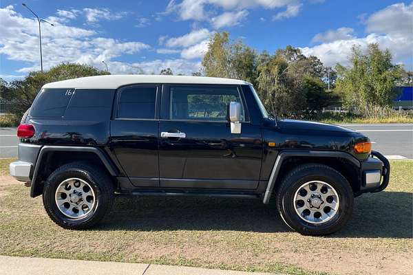 2012 Toyota FJ Cruiser GSJ15R
