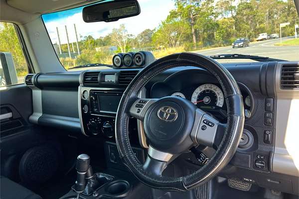 2012 Toyota FJ Cruiser GSJ15R