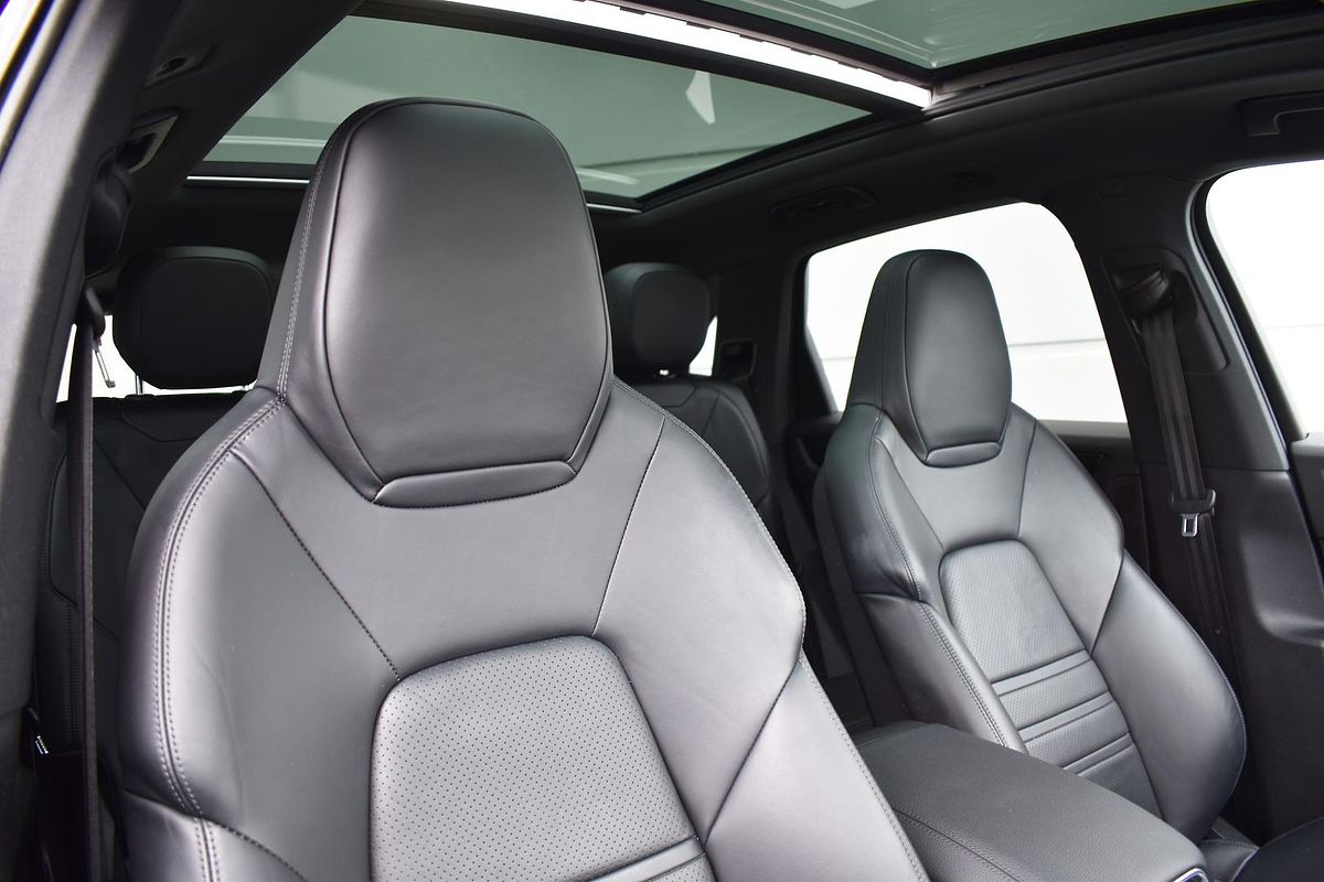 2021 Porsche Cayenne 9YA